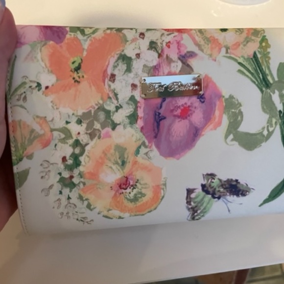 The cutest Ted Baker clutch/shoulder bag - Picture 3 of 5